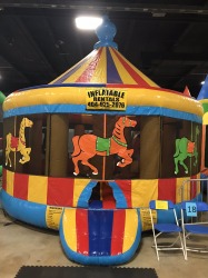 B4C1521F 2D5D 4F14 98C8 5F896A73F371 1576433002 Merry go round bounce house -#111