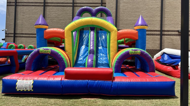 Front Facing Dual Lane Obstacle with Slide #523 Front Facing Dual Lane Obstacle with Slide #523